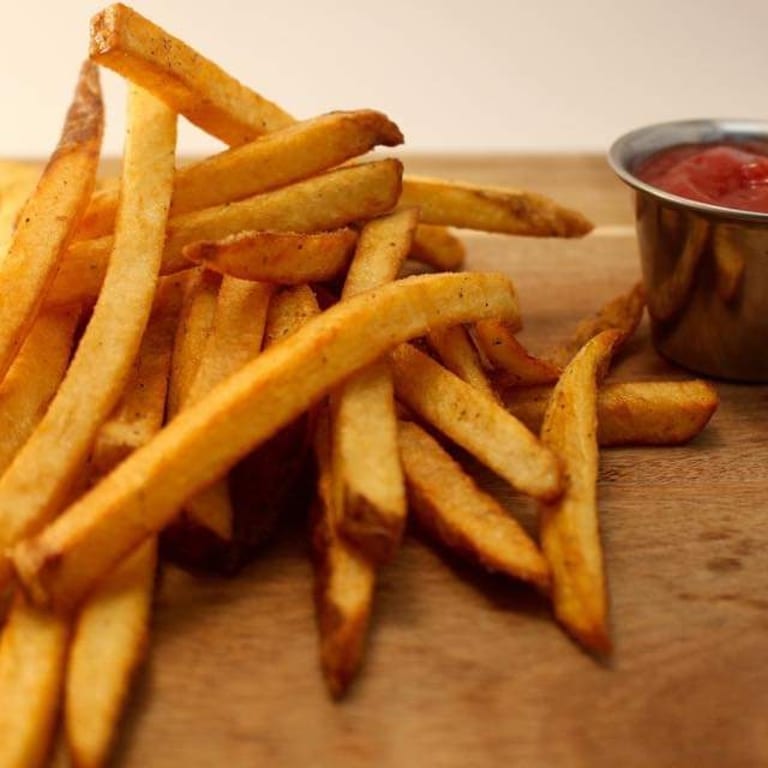 Golden Fries: A Perfect Side for Every Meal